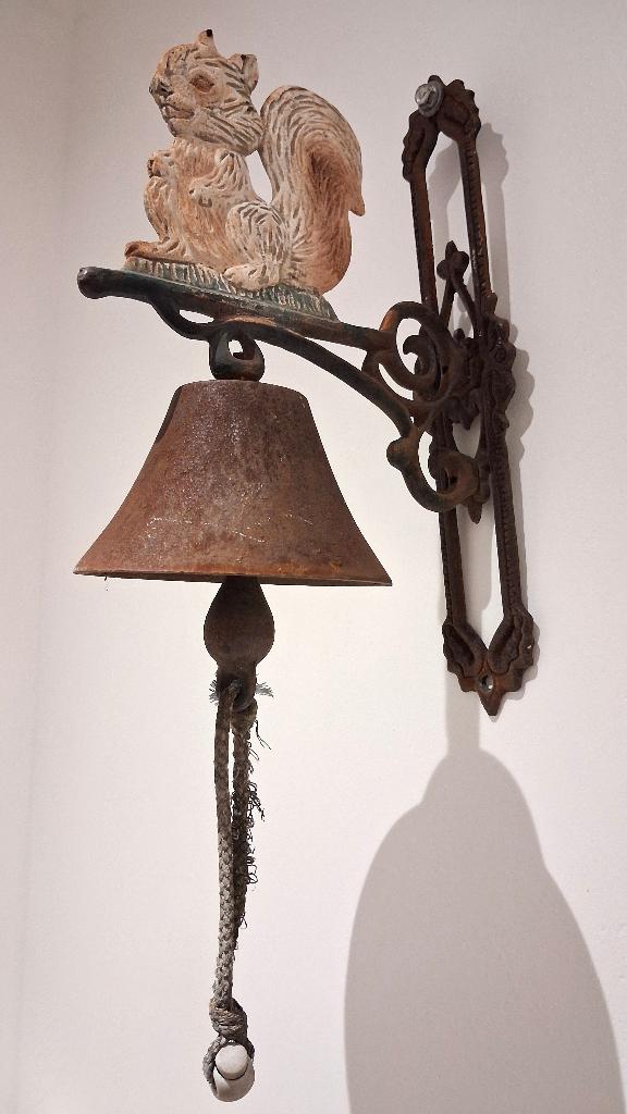 cloche avec écureuil, Antiquités & Art, Enlèvement ou Envoi, Bronze
