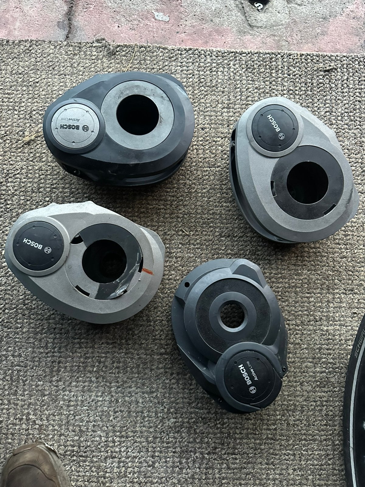 Set motor kap rechts en links bosch Gen2, Ophalen, Zo goed als nieuw