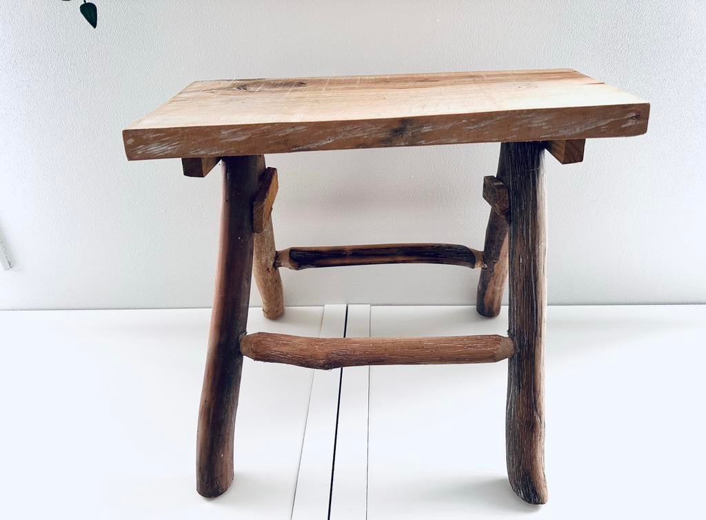 Tabouret ancien artisanale - fabriqué en bois d'orme, Maison & Meubles, Tabourets, Comme neuf, Bois, Enlèvement