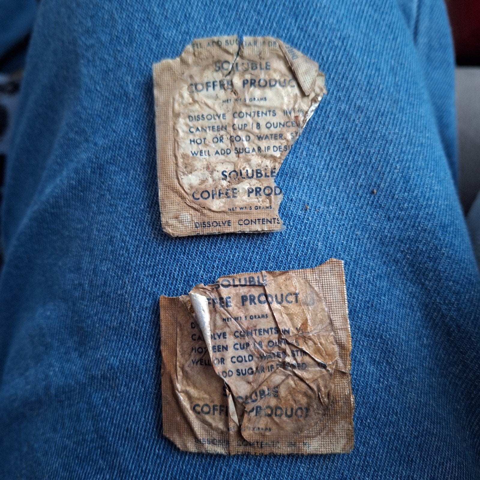 Deux sachets de cafe US WW2 Battle of the Bulge, Enlèvement ou Envoi, Armée de terre, Douilles ou Pièces de fouille