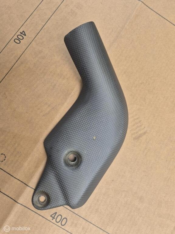 Beschermkap hitteschild carbon uitlaatbocht 748 996, Enlèvement ou Envoi, Factorystore.service@ducati.com, Via Antonio Cavalieri Ducati, 74/5, 74/6, 40132 Bologna BO
