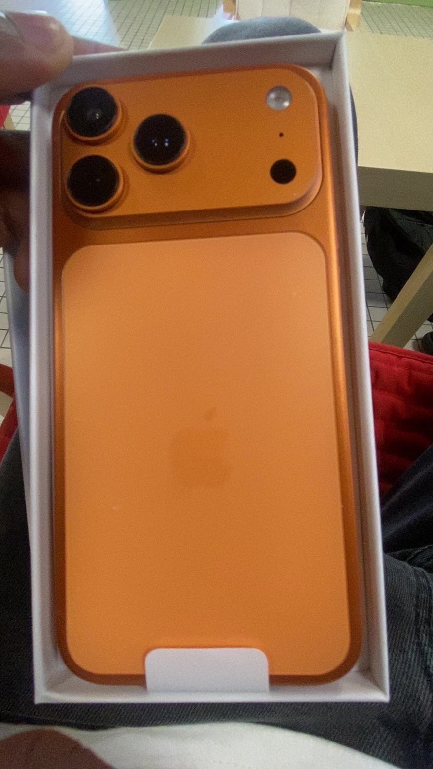 Iphone 17, Télécoms, Enlèvement ou Envoi, Comme neuf, IPhone 17