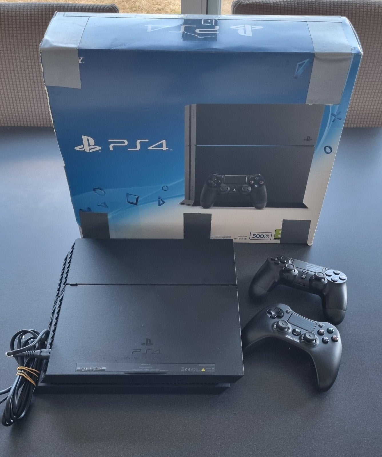 playstation 4, 500GB met 2 controllers, Games en Spelcomputers, Ophalen, Met 2 controllers