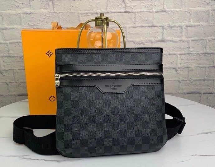 Louis vuitton handtas bag heren crosssbody heuptas, Ophalen, Zo goed als nieuw