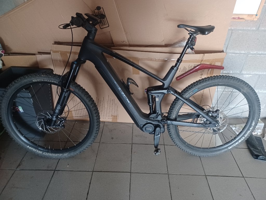 E-MTB HYBRIDE 140 HPC 22' CARBON  2024, Vélos & Vélomoteurs, Enlèvement, Comme neuf, 50 km par batterie ou plus, Cube
