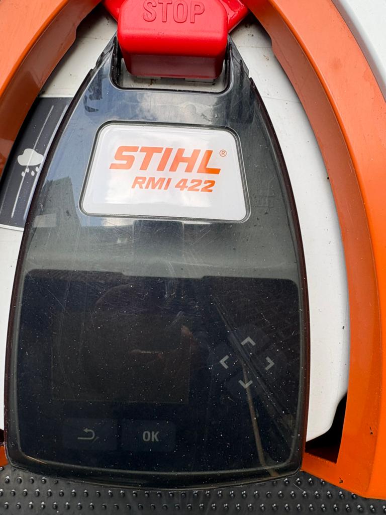 Robot tondeuse Stihl, Jardin & Terrasse, Tondeuses robotisées, Utilisé, 20 à 25 cm, Avec capteur de pluie, Enlèvement