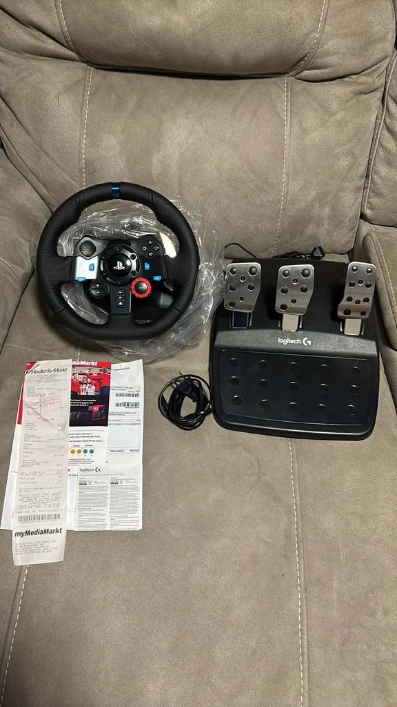 Volant Logitech g29 + siege adapté, Enlèvement, Comme neuf, Volant ou Pédales, PlayStation 5