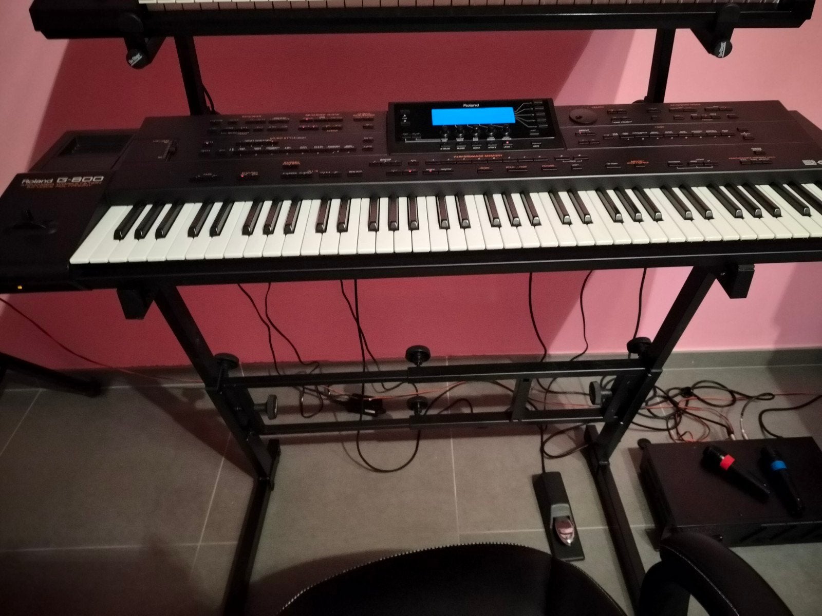 Roland P800 Piano Clavier, Muziek en Instrumenten, Ophalen, Roland, Zo goed als nieuw, Met standaard