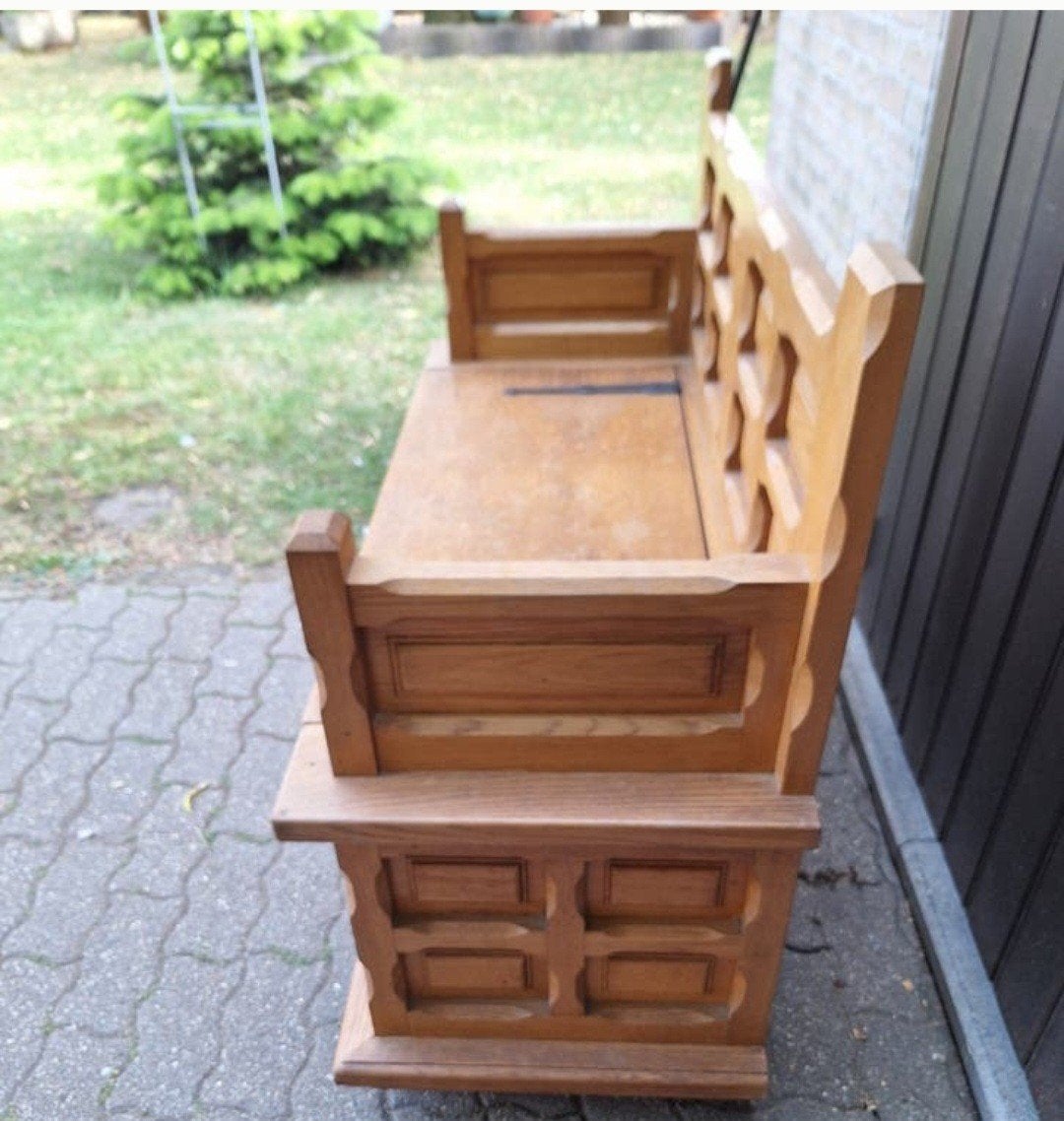 Antieke halbank met koffer, Ophalen