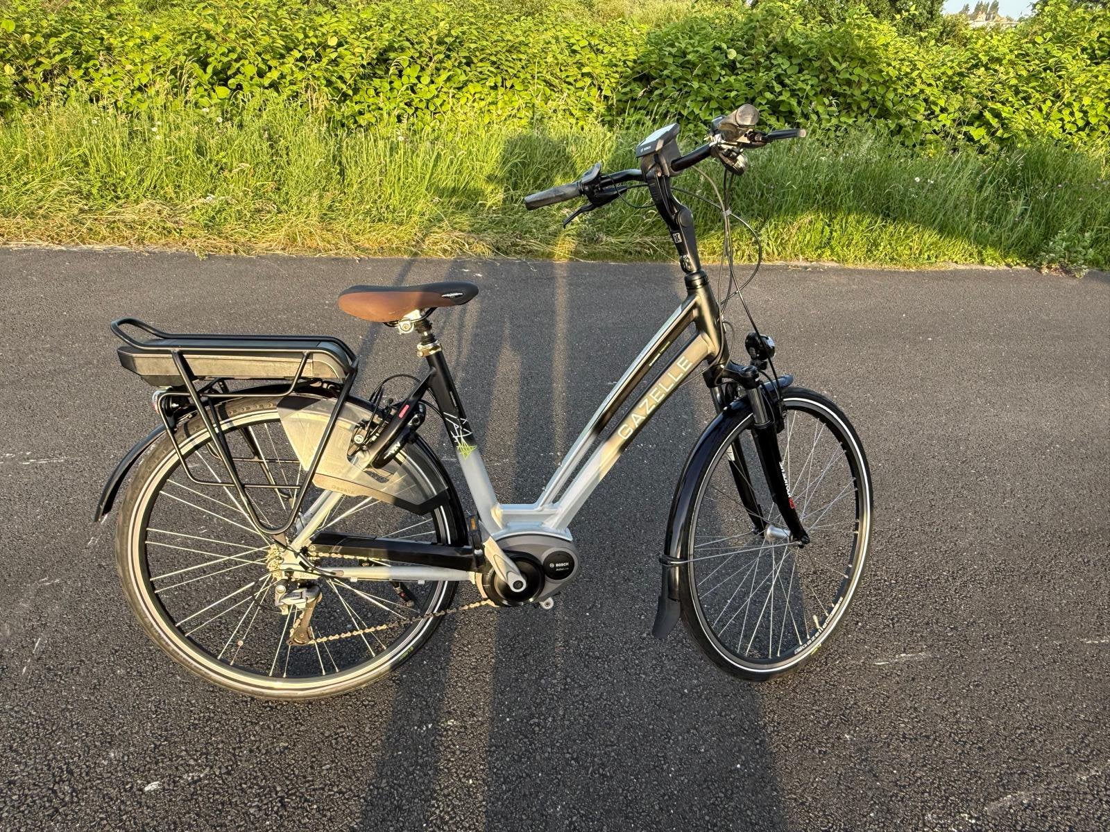 Prachtige Gazelle Chamonix middenmotor als nieuw 750 €, Fietsen en Brommers, Elektrische fietsen, Zo goed als nieuw, Gazelle, Ophalen