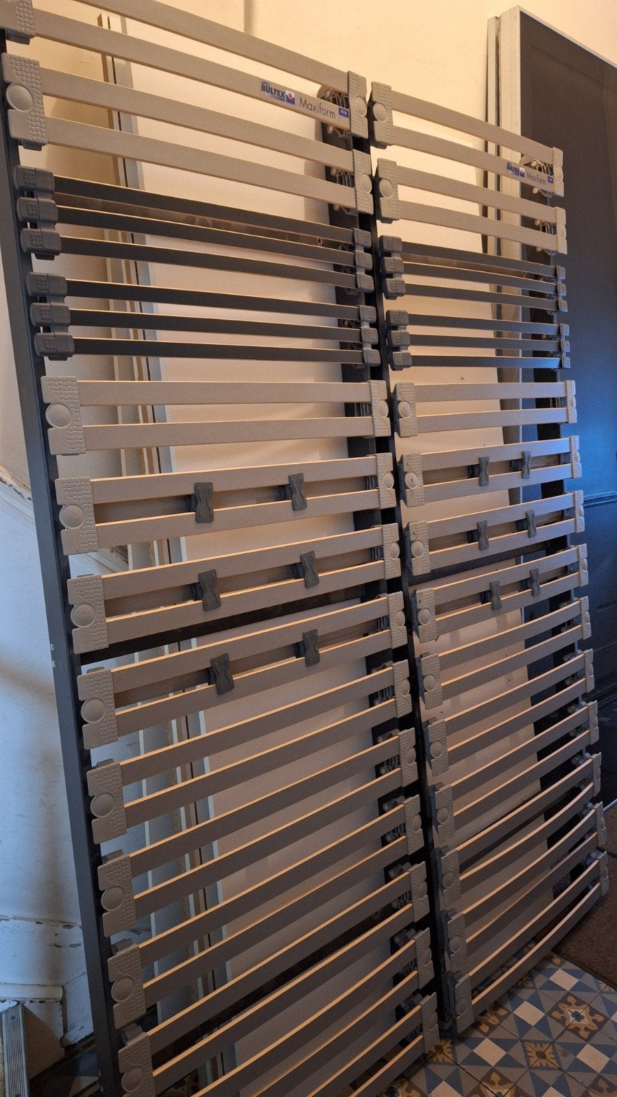 Lit 140x200cm avec sommier Bultex Maxiforme fermeté réglable, Enlèvement