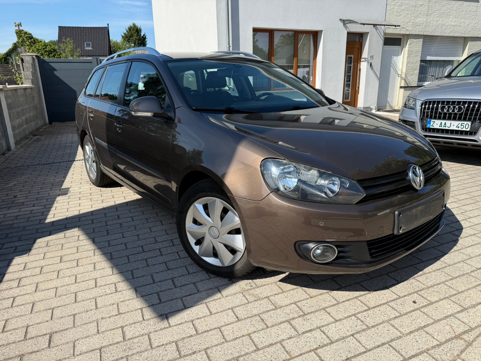 VW Golf bj2010. 1 eigenaar, Auto's, Volkswagen, Voorwielaandrijving, Stof, 4 cilinders, Bruin