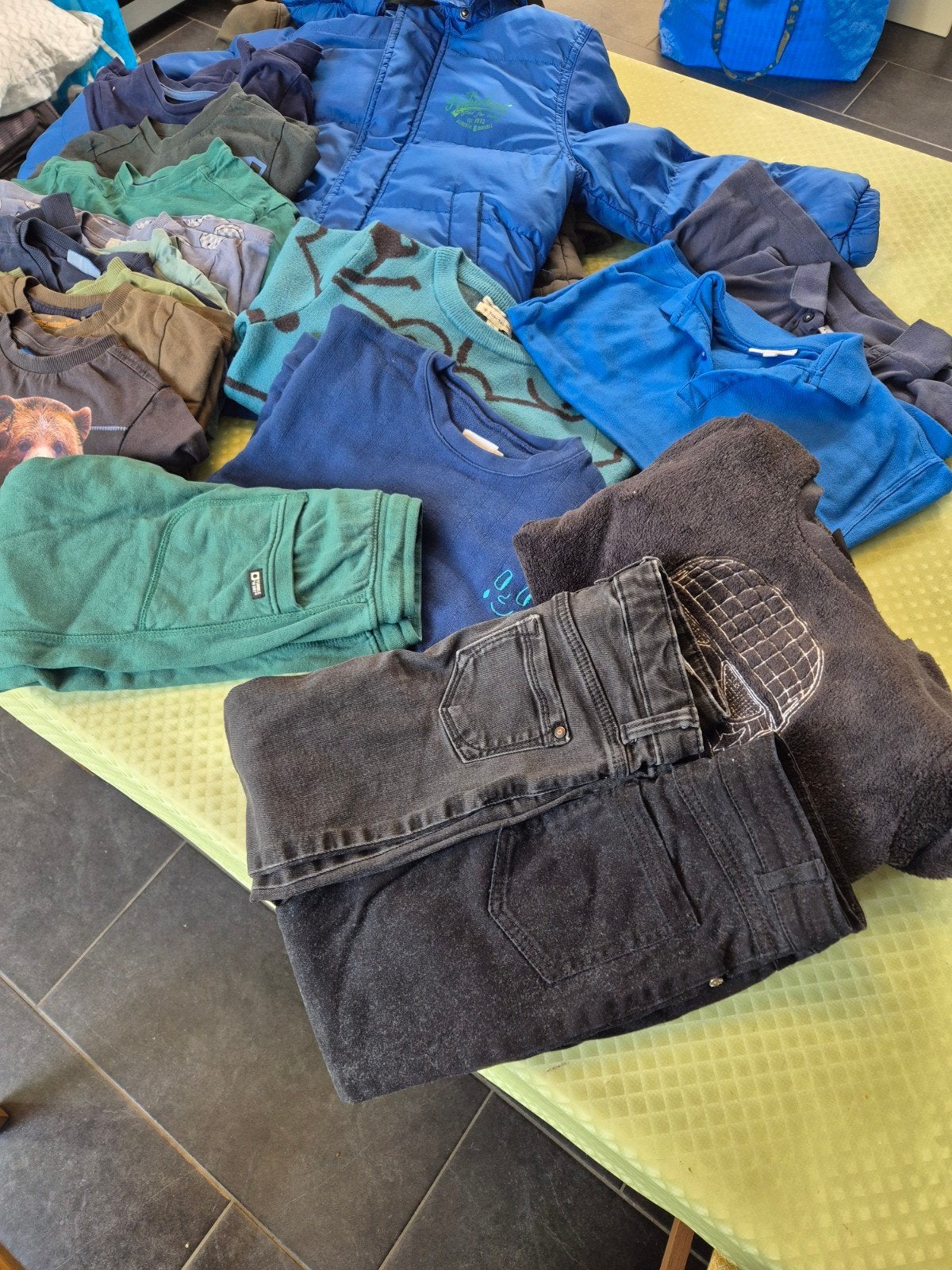 kledingpakket jongen maat 110 en kleine 116, Ophalen, Jongen