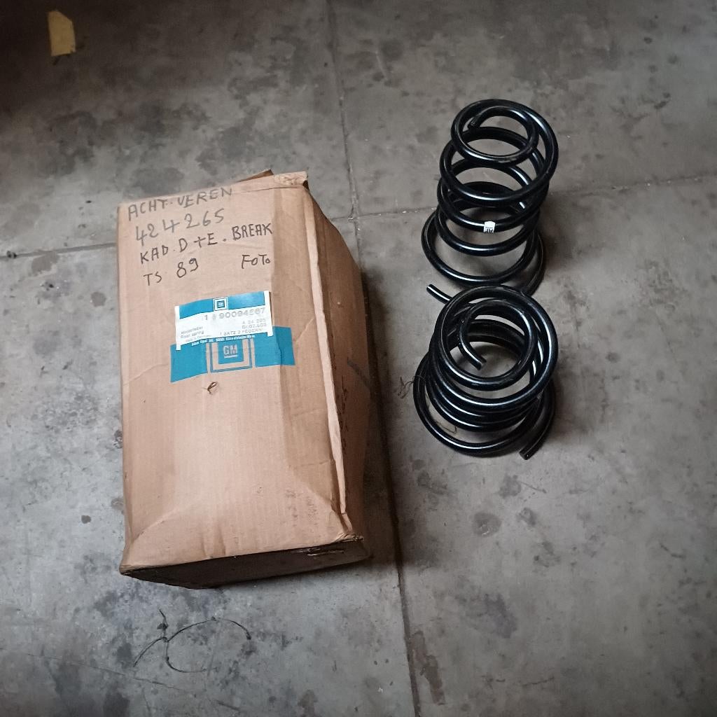 Kadett.D.  break achter veren, Auto-onderdelen, Ophalen of Verzenden, Nieuw, Opel