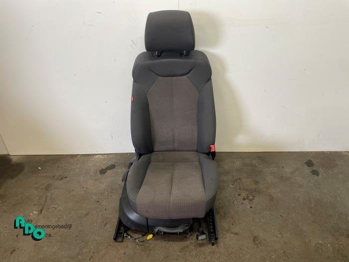 Siège droit d'un Seat Leon (Leon 09-), -, 3 mois de garantie, Utilisé, -