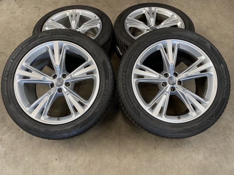 21 inch originele velgen + winterbanden Audi Q8  SQ8 4M86010, Gebruikt, -, 285 mm, -