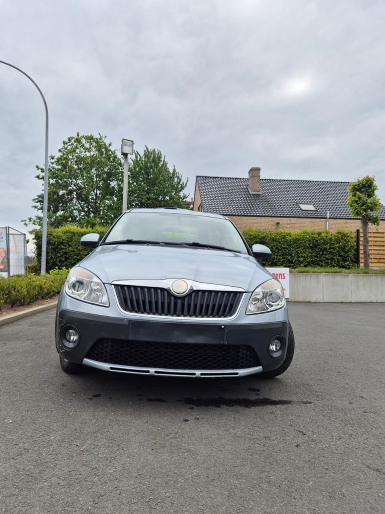 Skoda Roomster 1.2 benzine AUTOMAAT, Ophalen of Verzenden, Skoda
