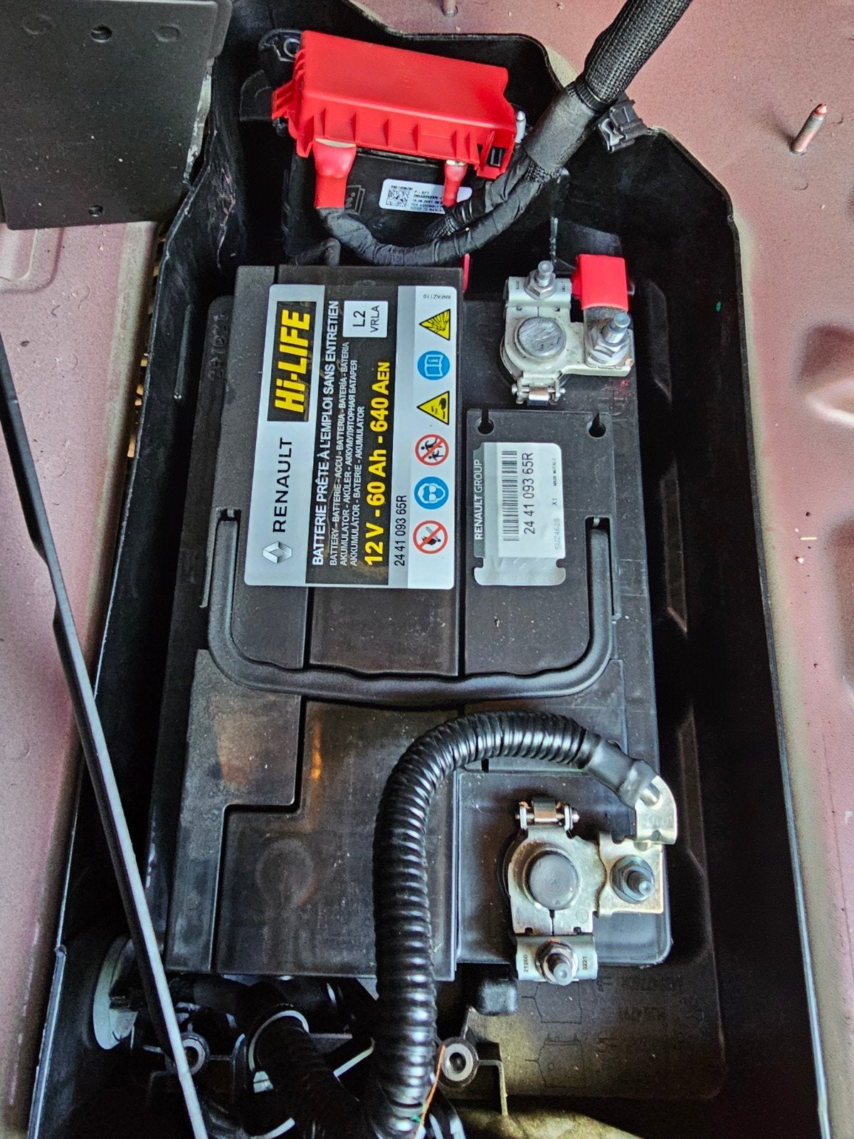 Batterij in zeer goede staat komende uit een renault captur, Auto-onderdelen, Accu's en Toebehoren, Ophalen, Renault