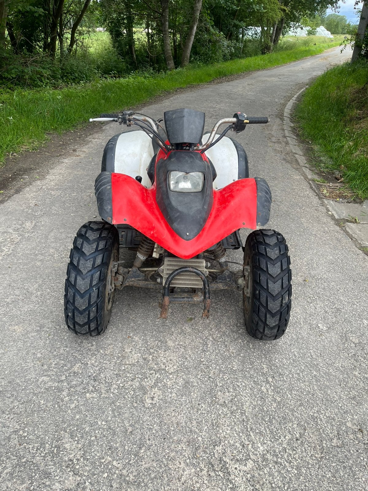 Quad Aeon cobra 180cc, Motos