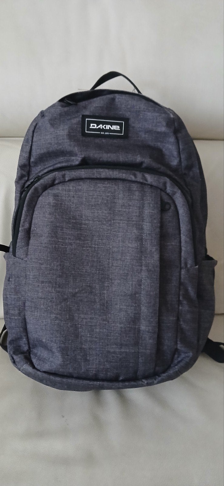 rugzak Dakine Campus M 25L in prima staat, 40 à 50 cm, Gris, 30 à 40 cm, Comme neuf