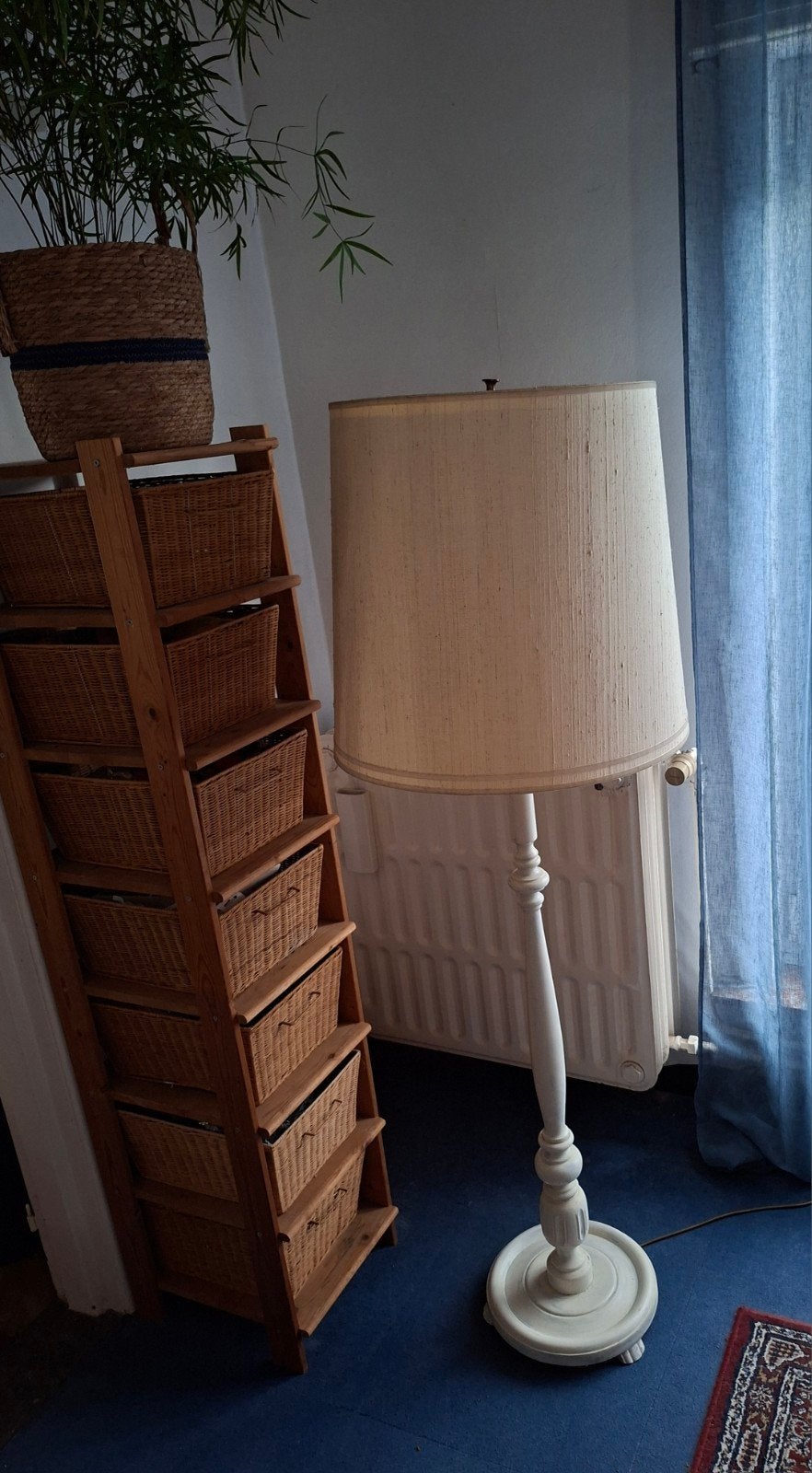 Vintage jaren 60 Staande Lamp met Houten Poot en Stoffen Kap, Huis en Inrichting, Ophalen, Gebruikt, E27 (groot), 60jaren