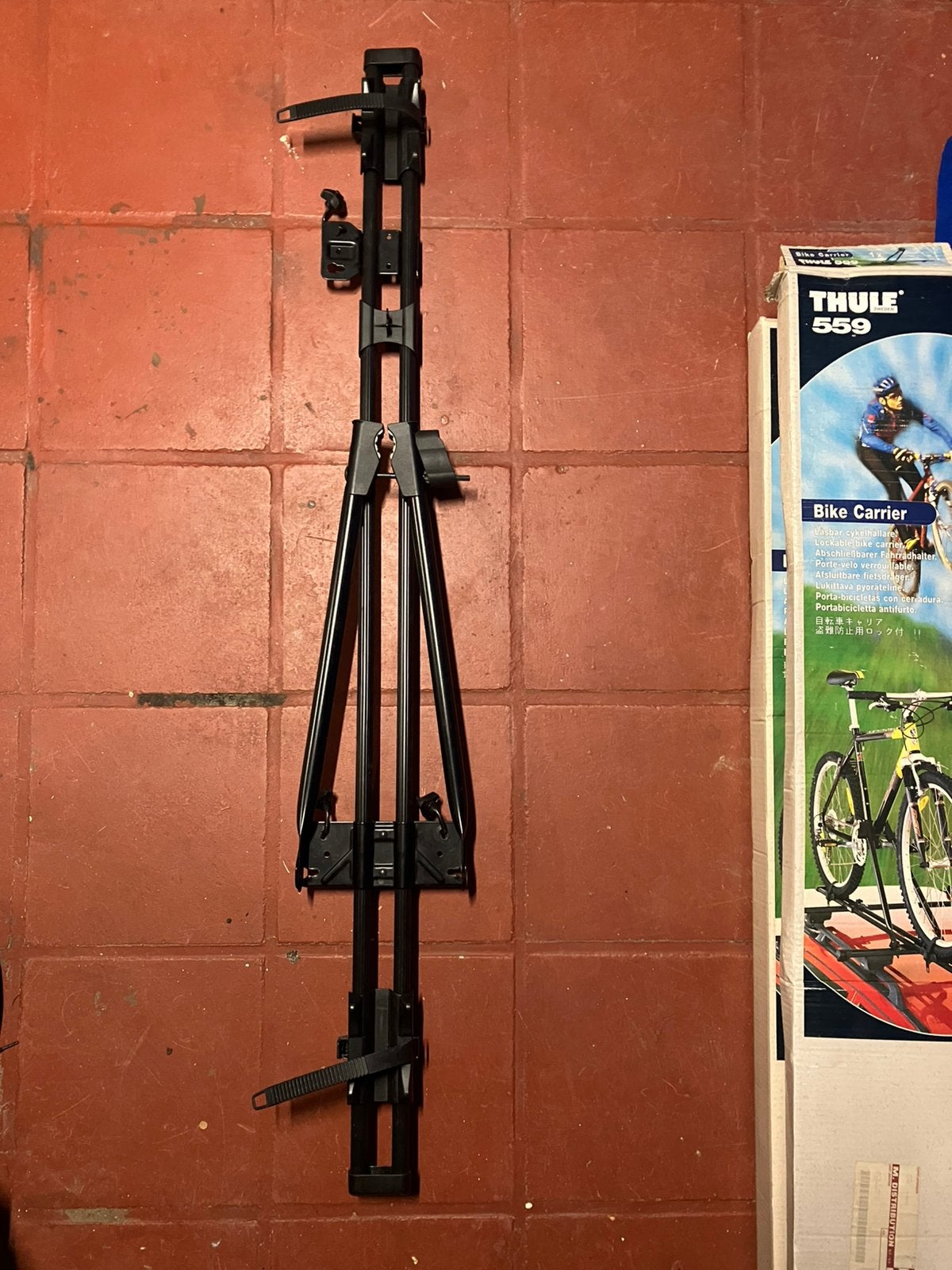 Thule fietsendragers 559 (2x), Pneus larges, Comme neuf, Galerie de toit, Enlèvement