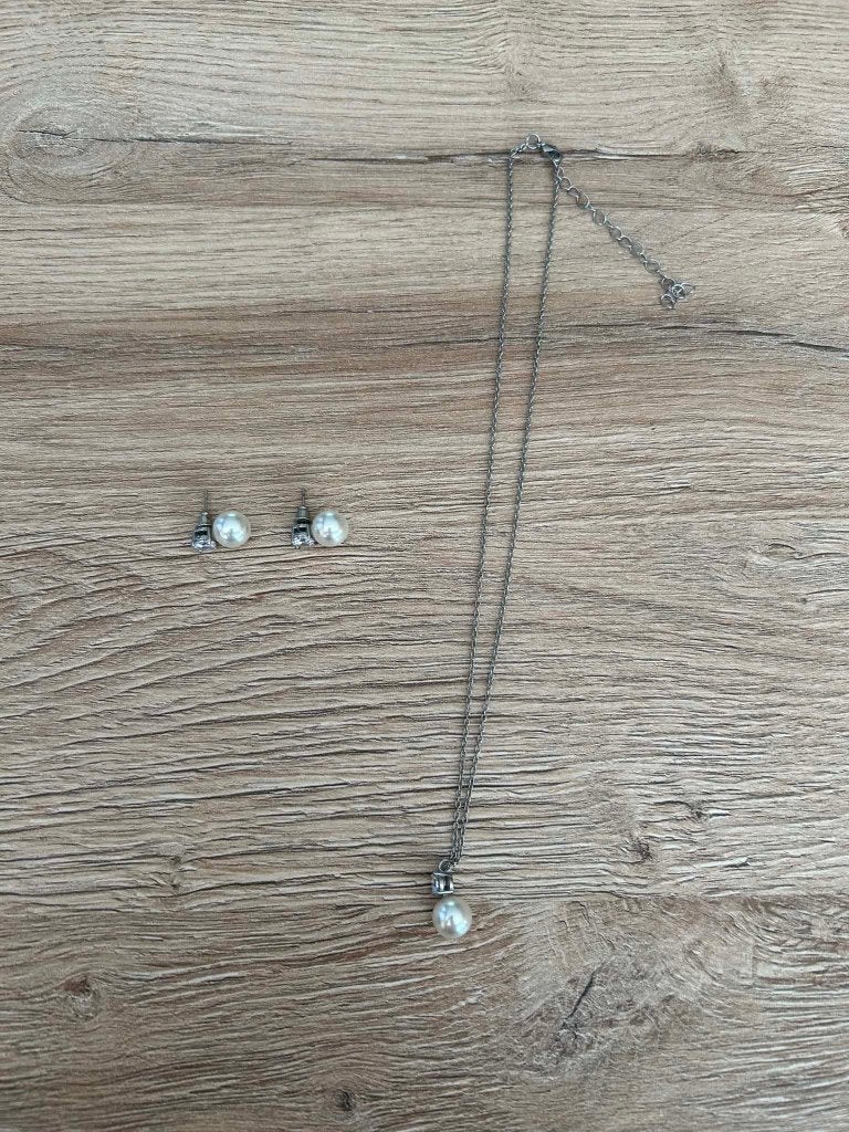 Ensemble collier et boucle d’oreille, Handtassen en Accessoires, Kettingen, Ophalen, Zo goed als nieuw, Wit, Overige materialen