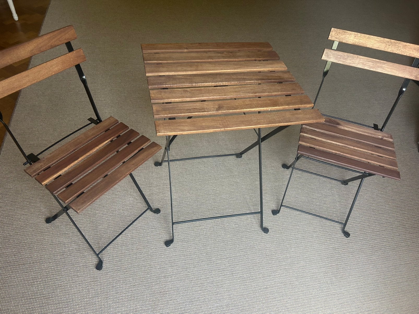 2 chaises pliantes en bois et table de jardin en bois ikea, Enlèvement, Bois