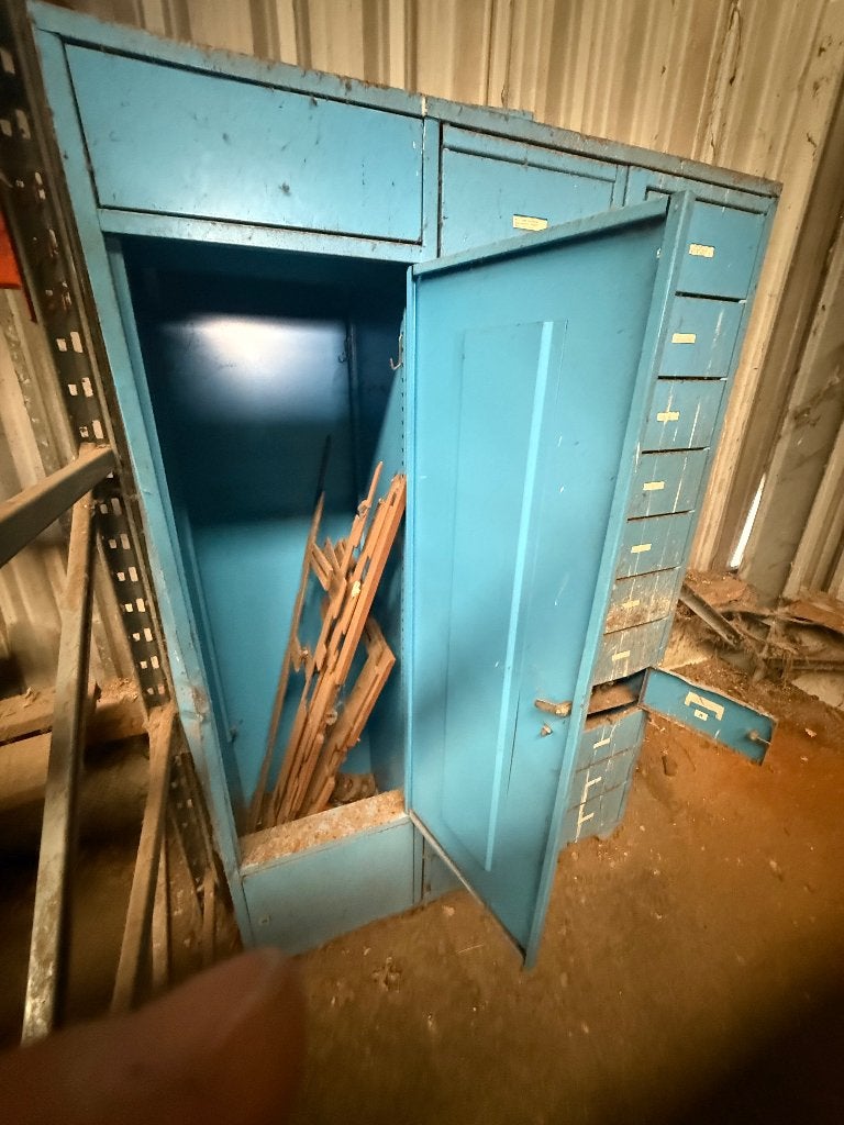 IJzeren kast, Ophalen, Gebruikt, Oud