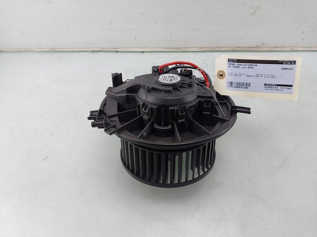 VENTILATEUR RADIATEUR MOTEUR Volkswagen Tiguan (AD1), Volkswagen, Valeo, Utilisé, 100, rue de Courcelles
75017  Paris, FR