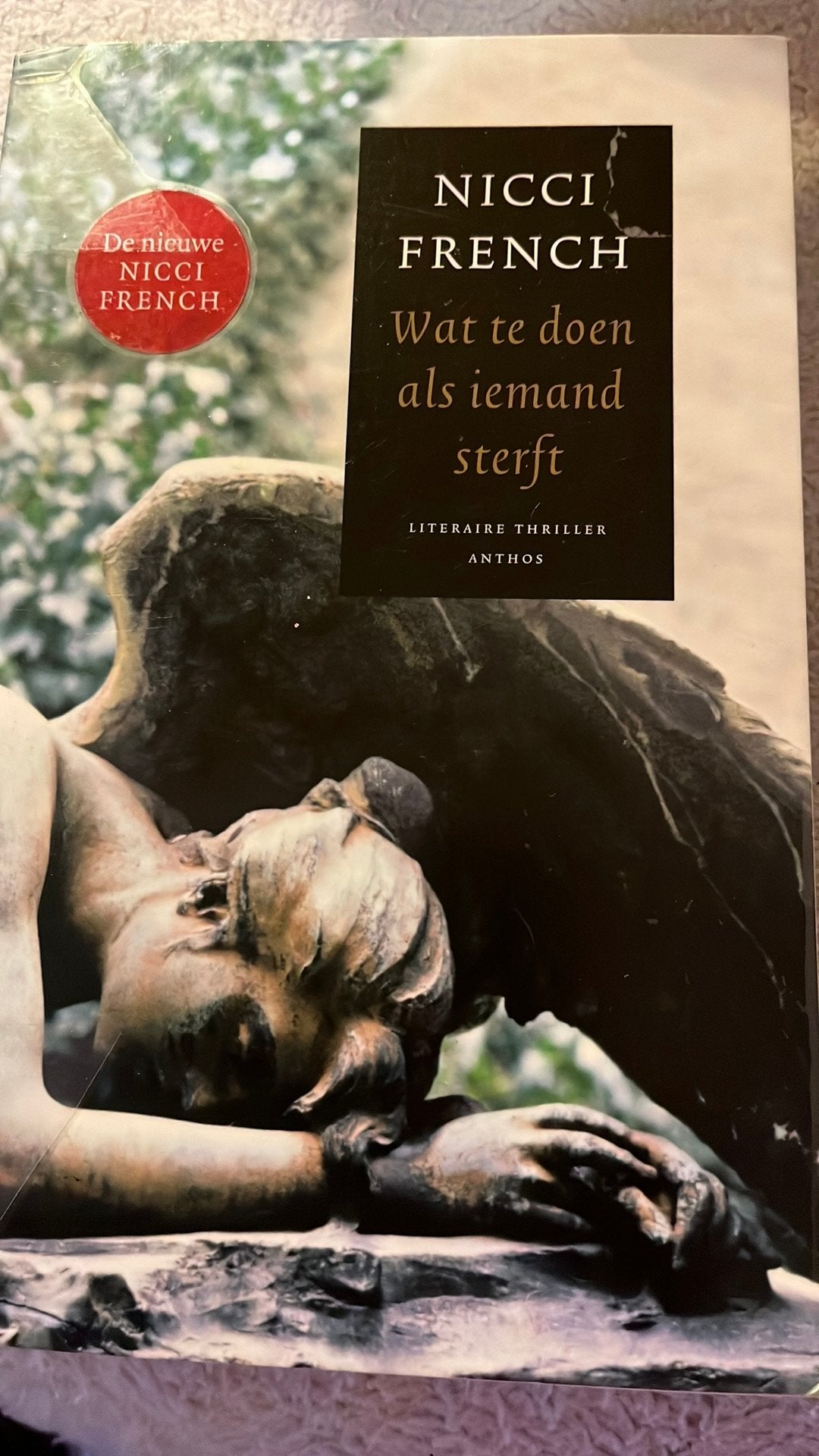 Wat te doen als iemand sterft, Livres, Enlèvement, Utilisé