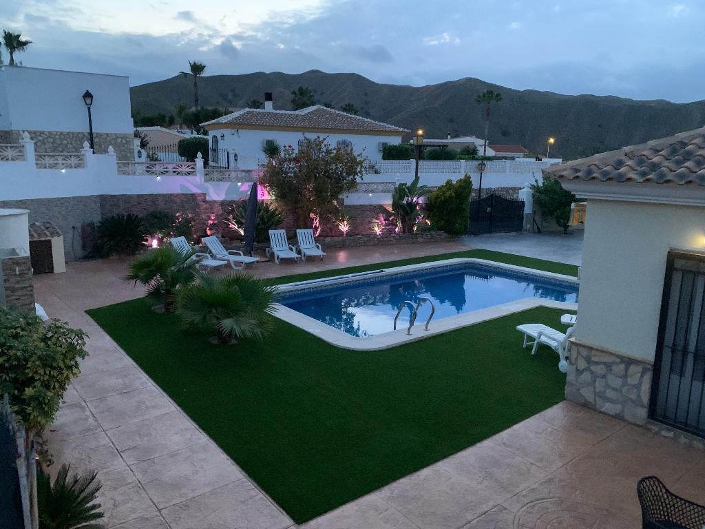 Notre villa de luxe à louer avec piscine privée, Propriétaire, Maison de campagne ou Villa, Autre Costa, 3 chambres à coucher