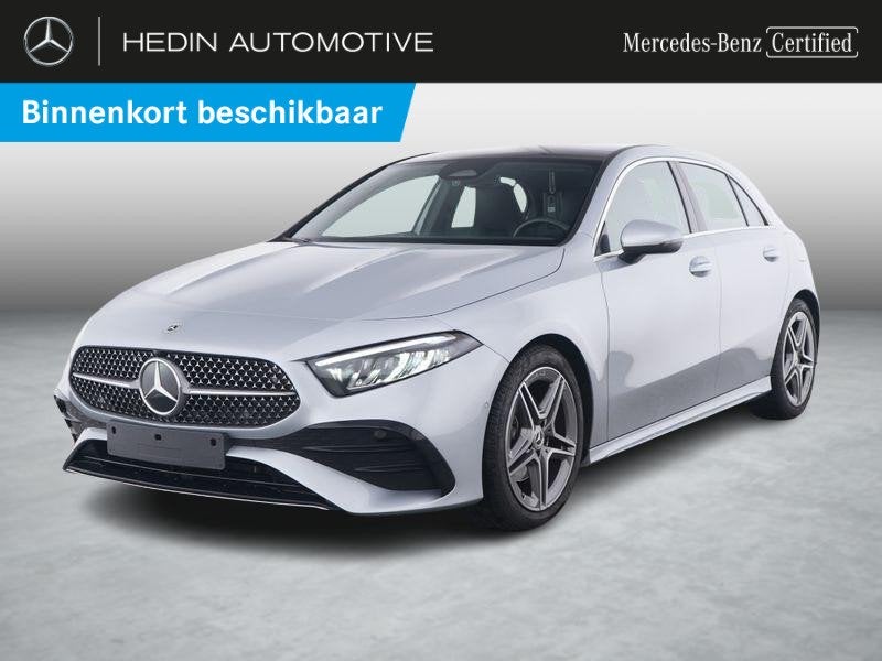 Mercedes-Benz A-Klasse 200 Hatchback AMG Line | Panoramisch, Auto's, Mercedes-Benz, Stof, 4 cilinders, 120 kW, Bedrijf