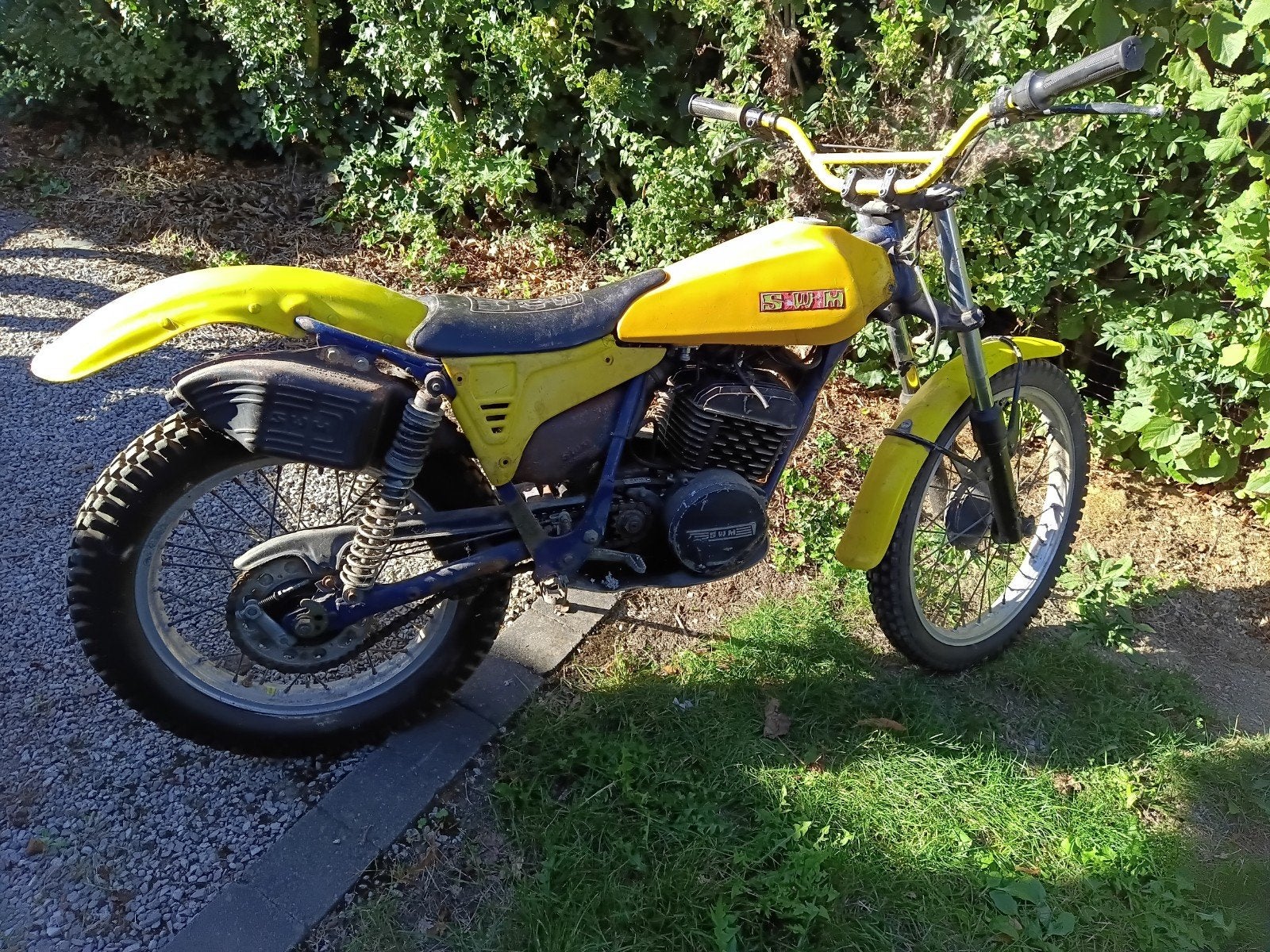 Swm 240 tl, Motos, 1 cylindre, 240 cm³