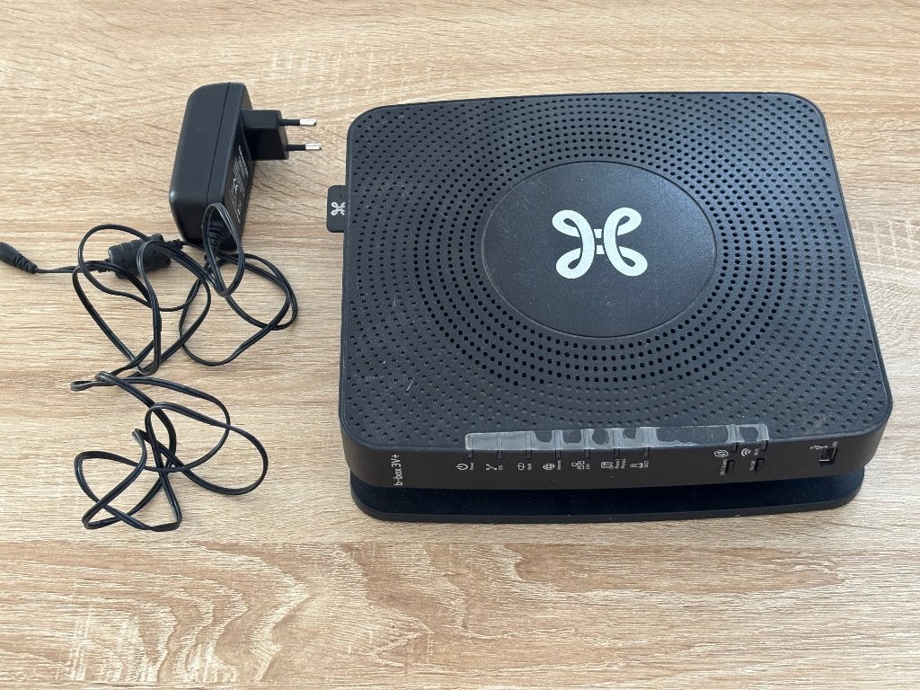 Bbox 3v+, Enlèvement ou Envoi, Comme neuf, Routeur avec modem, Sagemcom