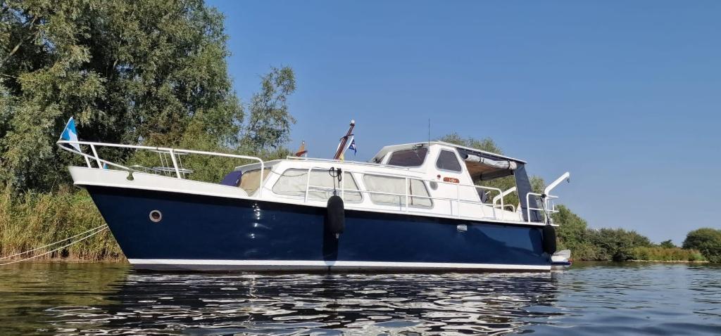 Cascaruda motorkruiser 8,7m, gerestaureerd, 6 slaapplaatsen, 9 m, Diesel, Kruiser, Zo goed als nieuw