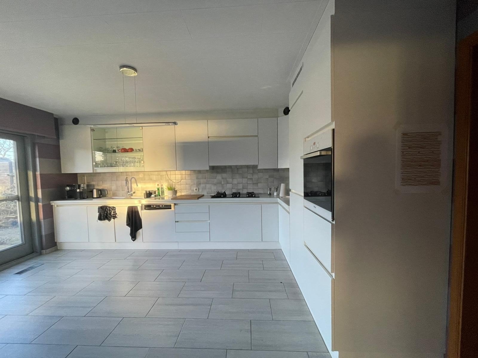 Volledige keuken inclusief toestellen, Huis en Inrichting, Ophalen, Gebruikt, Overige materialen, Wit