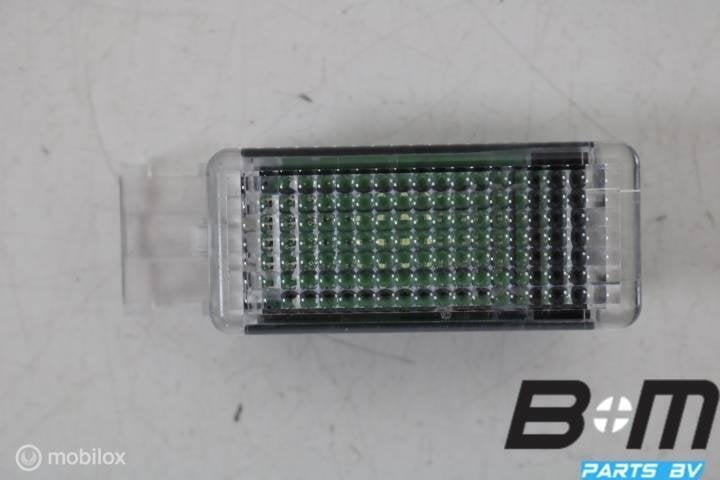 Voetenruimteverlichting VW Passat B8 5G0947409, Gebruikt