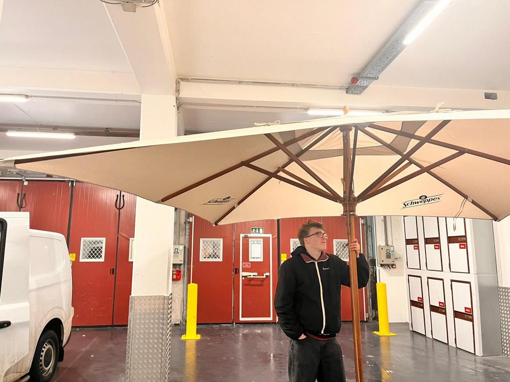Parasol schweppes 4x4 meter ZONDER POOT, Ophalen, Gebruikt, 3 tot 4 meter, Verstelbaar