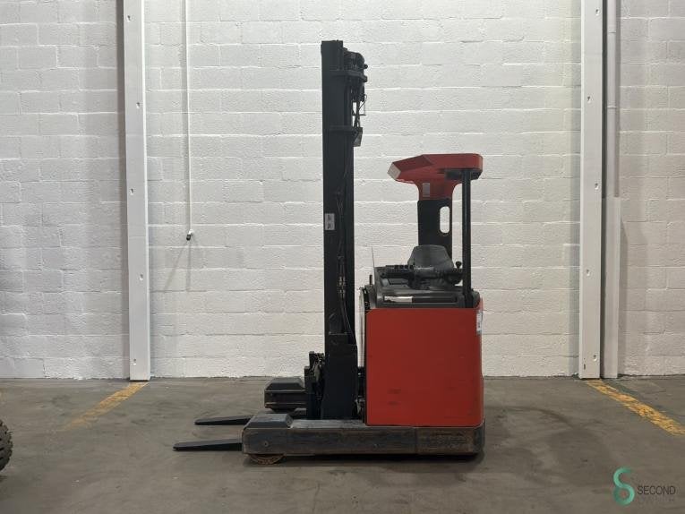 Reachtrucks Elektrisch BT RR B2 2008, Zakelijke goederen, Machines en Bouw | Heftrucks en Intern transport, 1000 tot 2000 kg, Elektrisch
