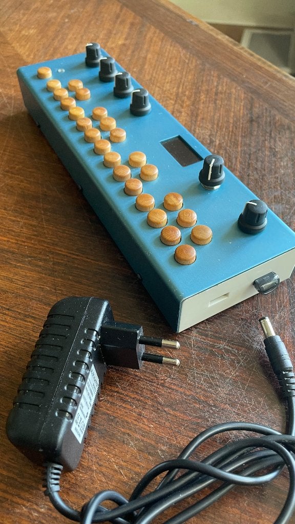 Organelle V1, Enlèvement ou Envoi, Utilisé, Autres nombres, Autres marques