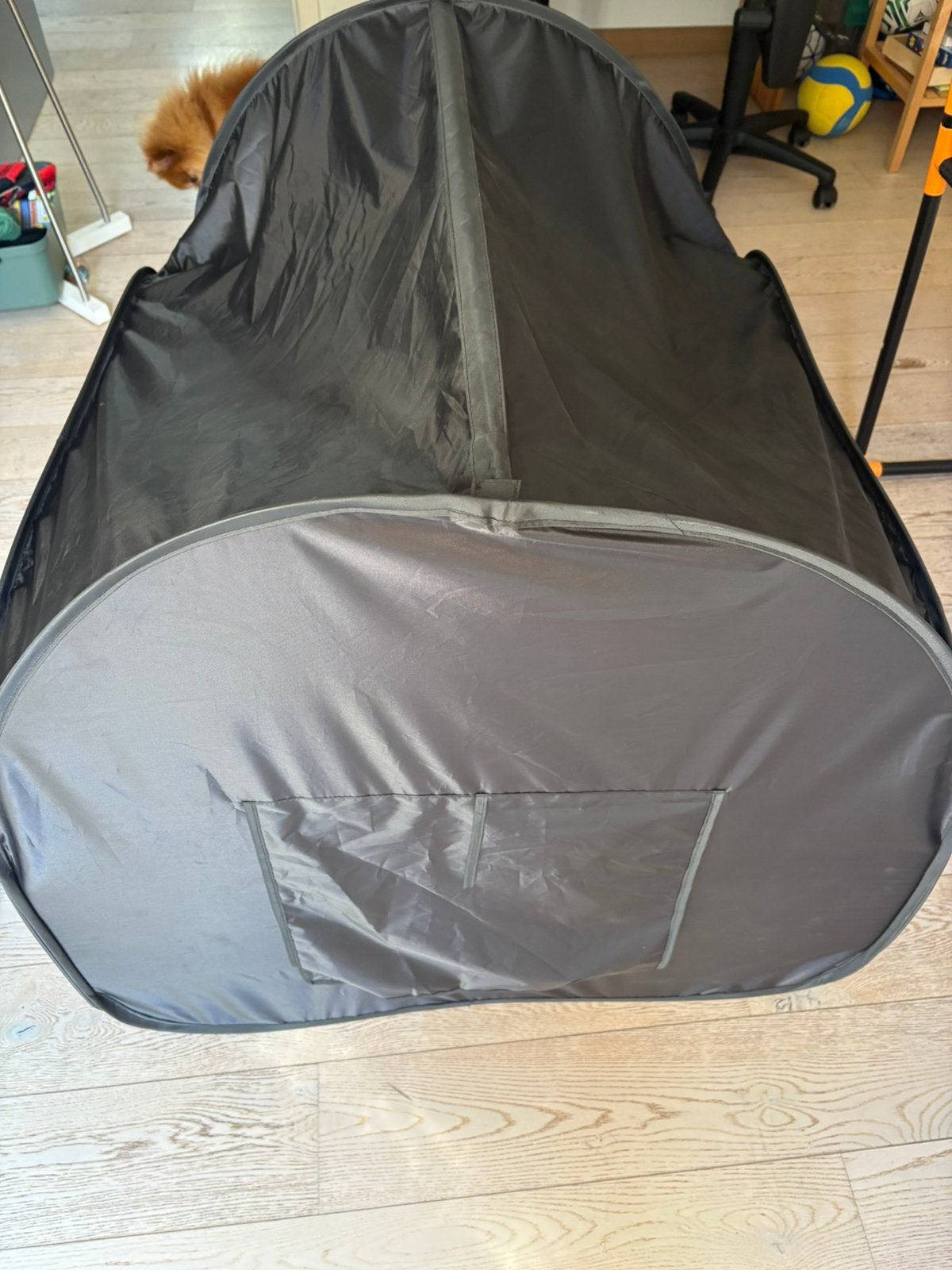 Grote zwarte tent, Ophalen, Zo goed als nieuw