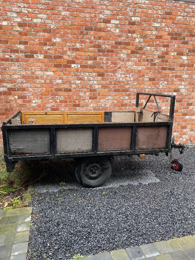 Aanhangwagen, Enlèvement, Utilisé