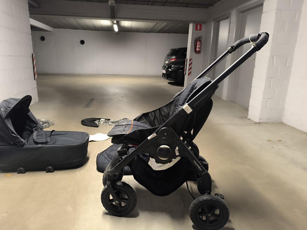 Buggy met toebehoren, Kinderen en Baby's, Ophalen, Regenhoes