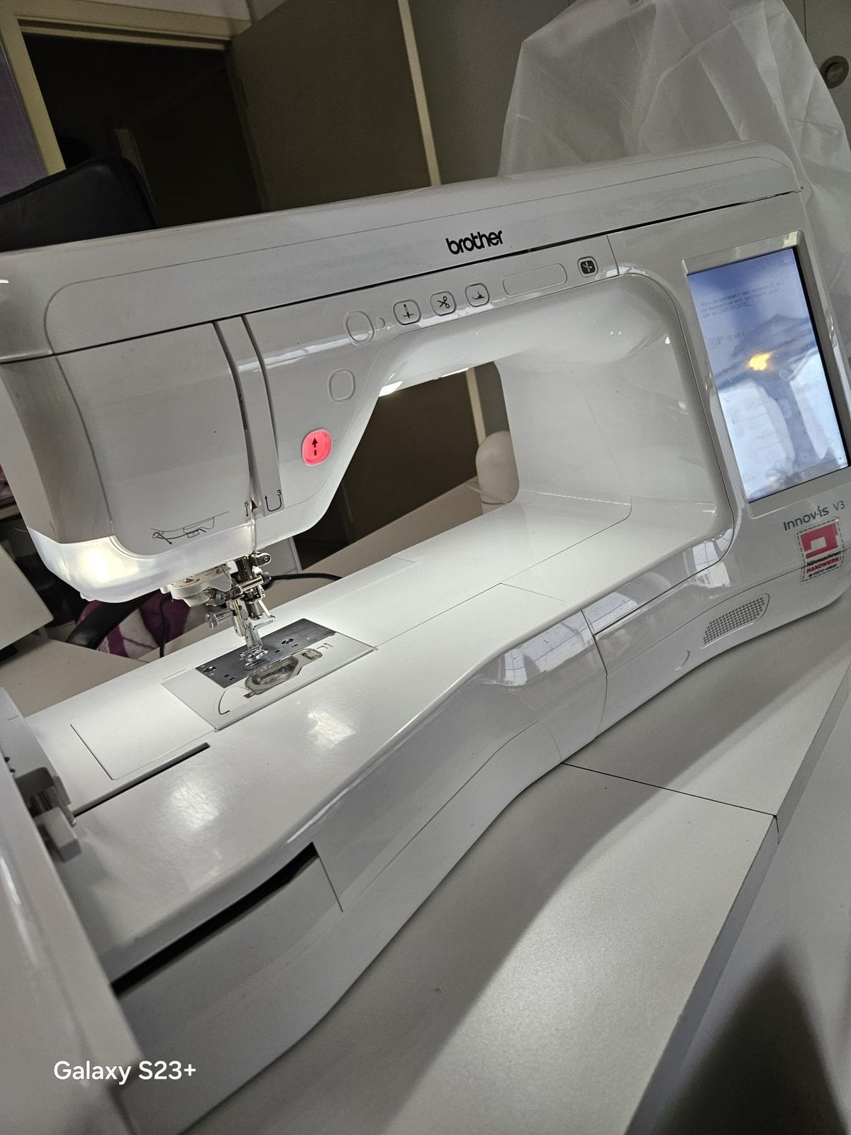Brother Innov-is V3 borduurmachine, Enlèvement, Comme neuf, Accessoires, Brother