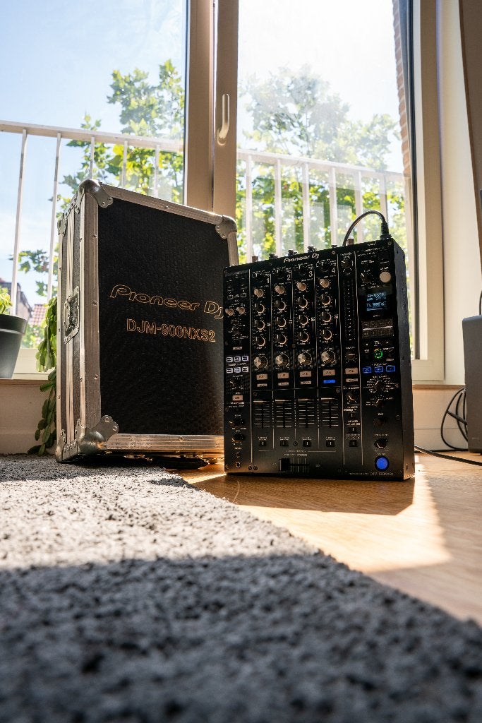 Pioneer DJM-900 NXS 2 + Flight Case, Musique & Instruments, DJ sets & Platines, Comme neuf, DJ-Set, Pioneer, Enlèvement