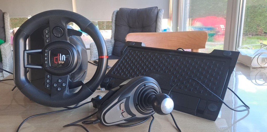 PS 4 Stuur met schakelbak en pedalen.( Vaste prijs ), Ophalen, Zo goed als nieuw
