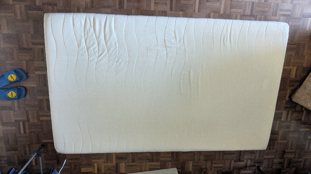 Matras - 120x200 cm - 20cm - Densi Koudschuim + 2 hoeslakens, Matelas, Queen size, Comme neuf, Enlèvement