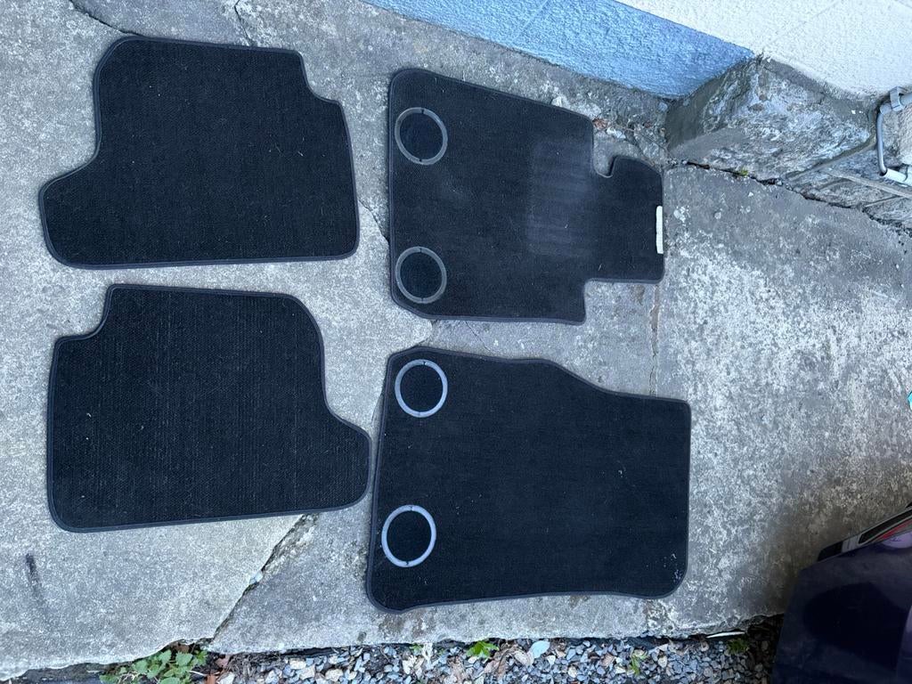 Tapis de sol bmw f21, Enlèvement, Comme neuf