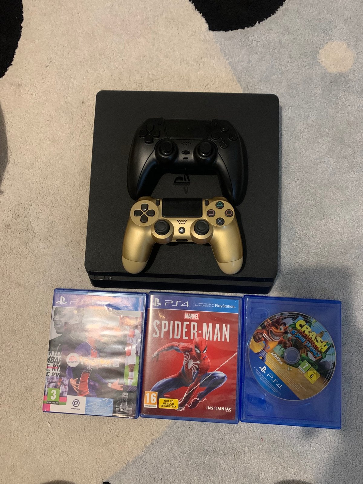 PlayStation 4 1TB, Games en Spelcomputers, Ophalen, Zo goed als nieuw